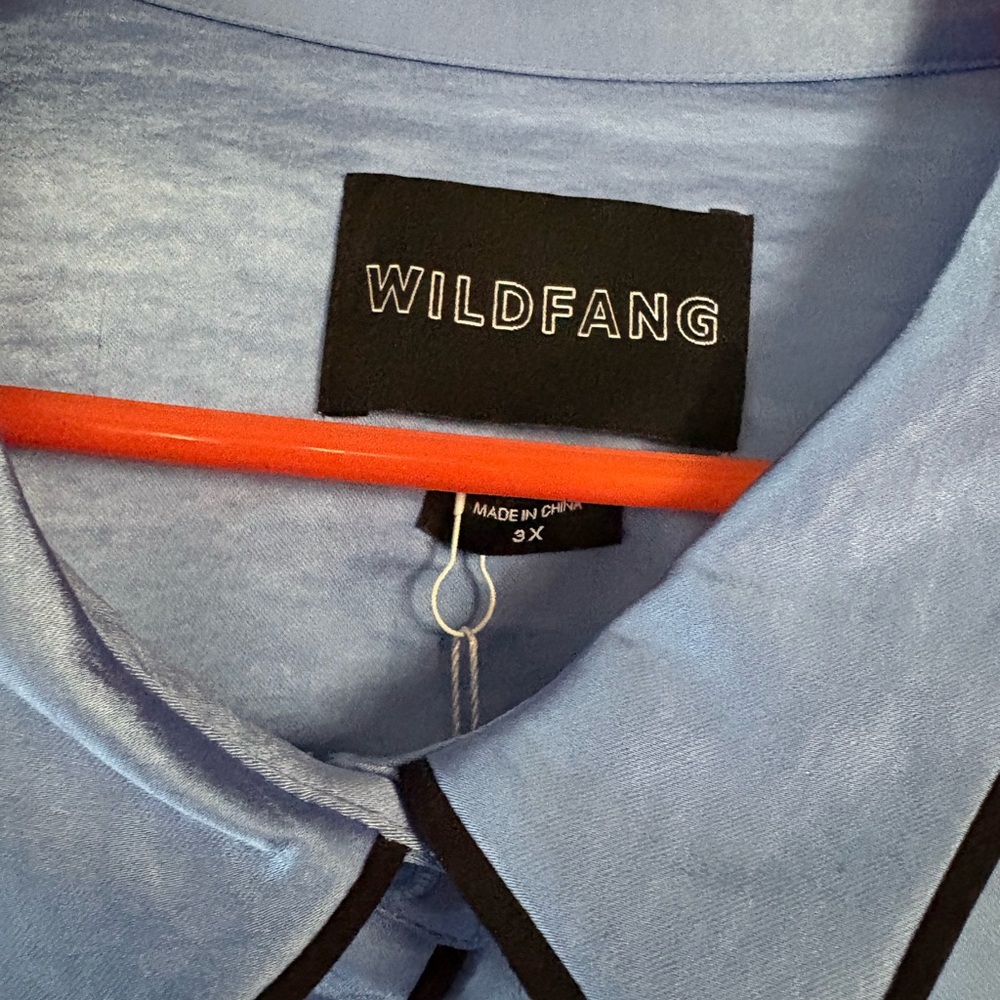 WILDFANG silky satin shirt, plus size 3x, French blue w/black piping, NWT - Picture 3 of 5
